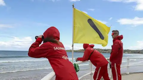 Arranca la temporada de baños en Gijón Arranca la temporada de baños en Gijón