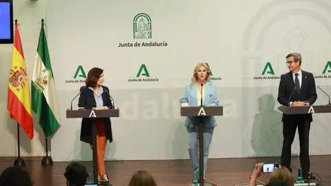 La consejera de Economía, Hacienda y Fondos Europeos y portavoz del Gobierno andaluz, Carolina España, interviene en la rueda de prensa posterior a la reunión semanal del Consejo de Gobierno andaluz. La consejera de Economía, Hacienda y Fondos Europeos y portavoz del Gobierno andaluz, Carolina España, interviene en la rueda de prensa posterior a la reunión semanal del Consejo de Gobierno andaluz.
