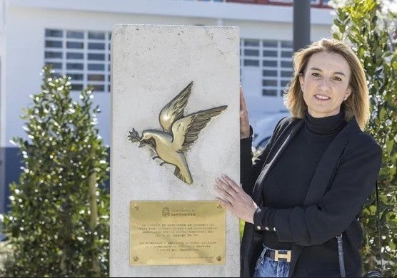 Silvia Gómez, víctima de ETA: "Me dolió mucho que no se acordara del nombre de mis padres, yo lo único que quería es que los recordara" Silvia Gómez, víctima de ETA: "Me dolió mucho que no se acordara del nombre de mis padres, yo lo único que quería es que los recordara"