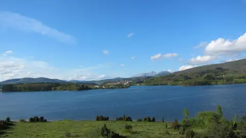 Embalse de Urrunaga (Álava) Embalse de Urrunaga (Álava)