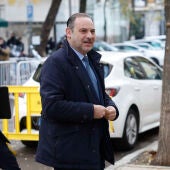 El exministro de Transportes José Luis Ábalos en una de sus comparecencias ante el magistrado del Tribunal Supremo Leopoldo Puente./ EFE/ Mariscal