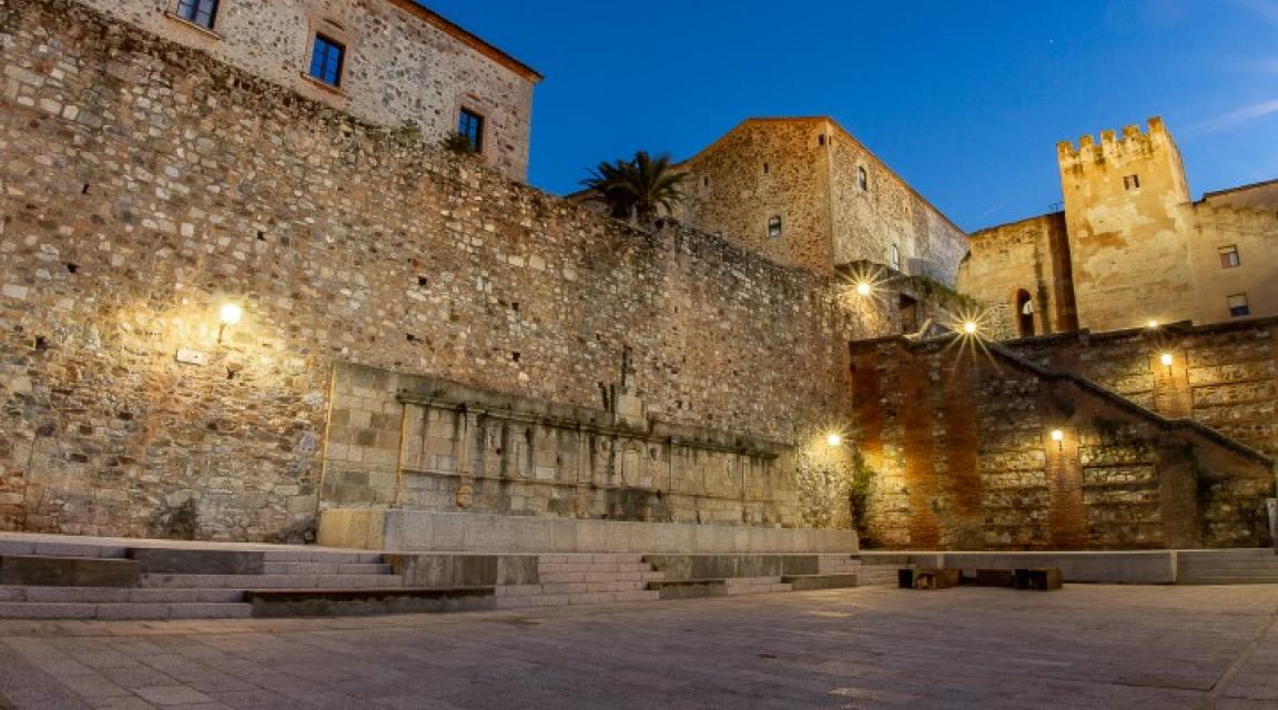 El Ayuntamiento instalará una pantalla en el Foro de los Balbos para el partido del Cáceres Patrimonio de la Humanidad por el ascenso El Ayuntamiento instalará una pantalla en el Foro de los Balbos para el partido del Cáceres Patrimonio de la Humanidad por el ascenso