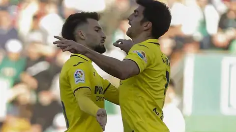 Gerard y Baena se suben al submarino Gerard y Baena se suben al submarino