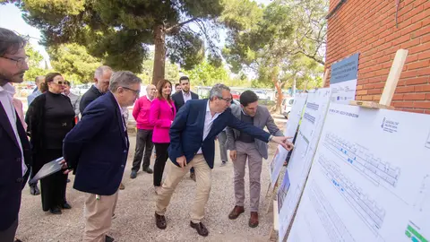 Se retoman las obras del IES Pere María Orts de Benidorm para demoler y edificar el nuevo centro tras casi dos décadas en barracones Se retoman las obras del IES Pere María Orts de Benidorm para demoler y edificar el nuevo centro tras casi dos décadas en barracones