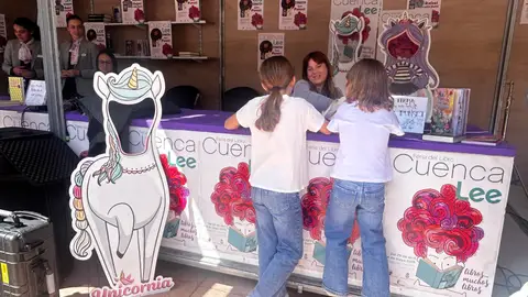 Ana Punset, este 1 de mayo, en la feria del libro de Cuenca Ana Punset, este 1 de mayo, en la feria del libro de Cuenca