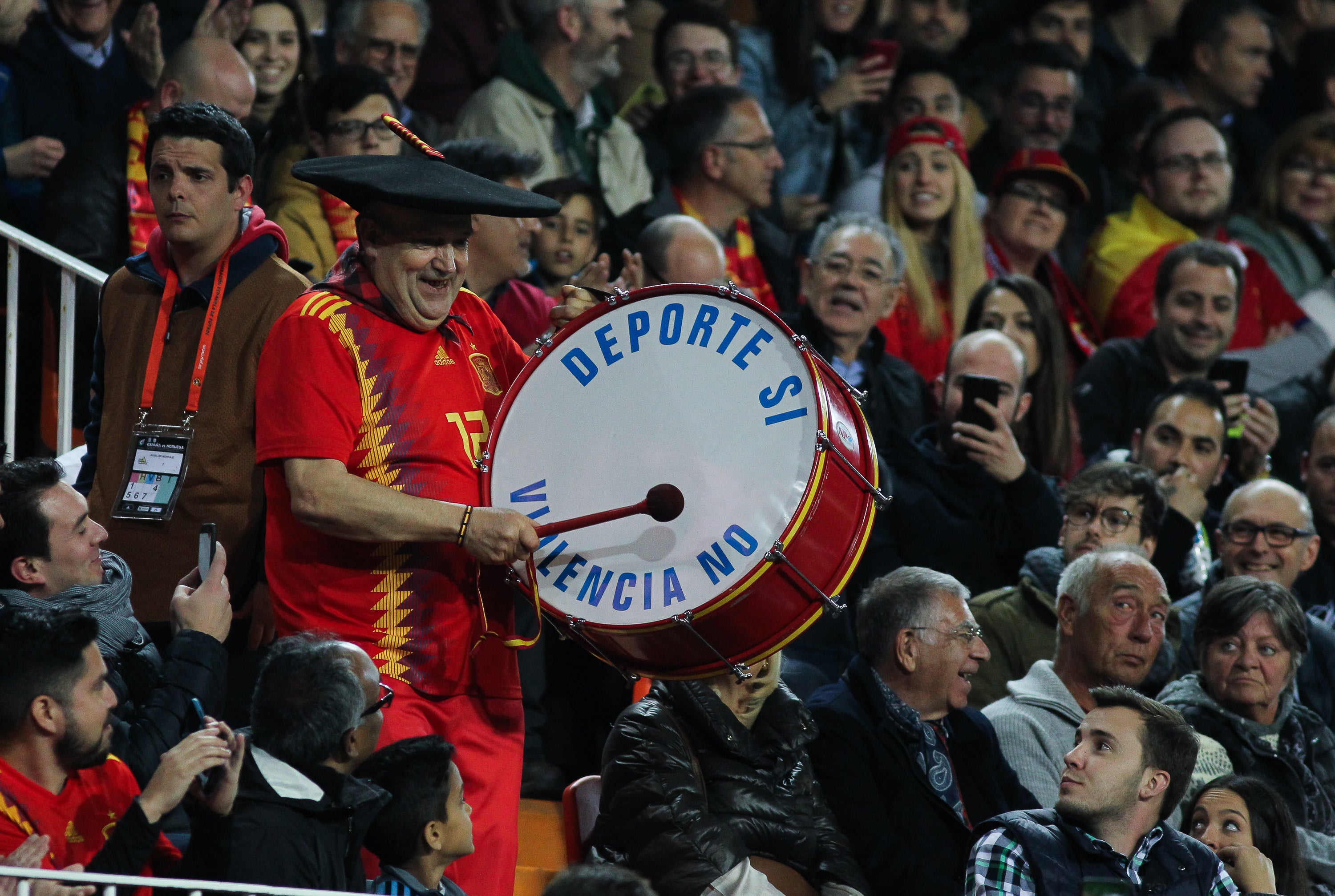 Muere Manolo "el del Bombo" a los 76 años Muere Manolo "el del Bombo" a los 76 años