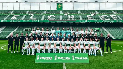 Foto oficial de la primera plantilla de la temporada 2024-2025 del Elche Club de Fútbol. Foto oficial de la primera plantilla de la temporada 2024-2025 del Elche Club de Fútbol.
