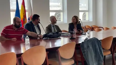 El consejero, Sergio Silva, en la mesa de diálogo que no se ha celebrado El consejero, Sergio Silva, en la mesa de diálogo que no se ha celebrado