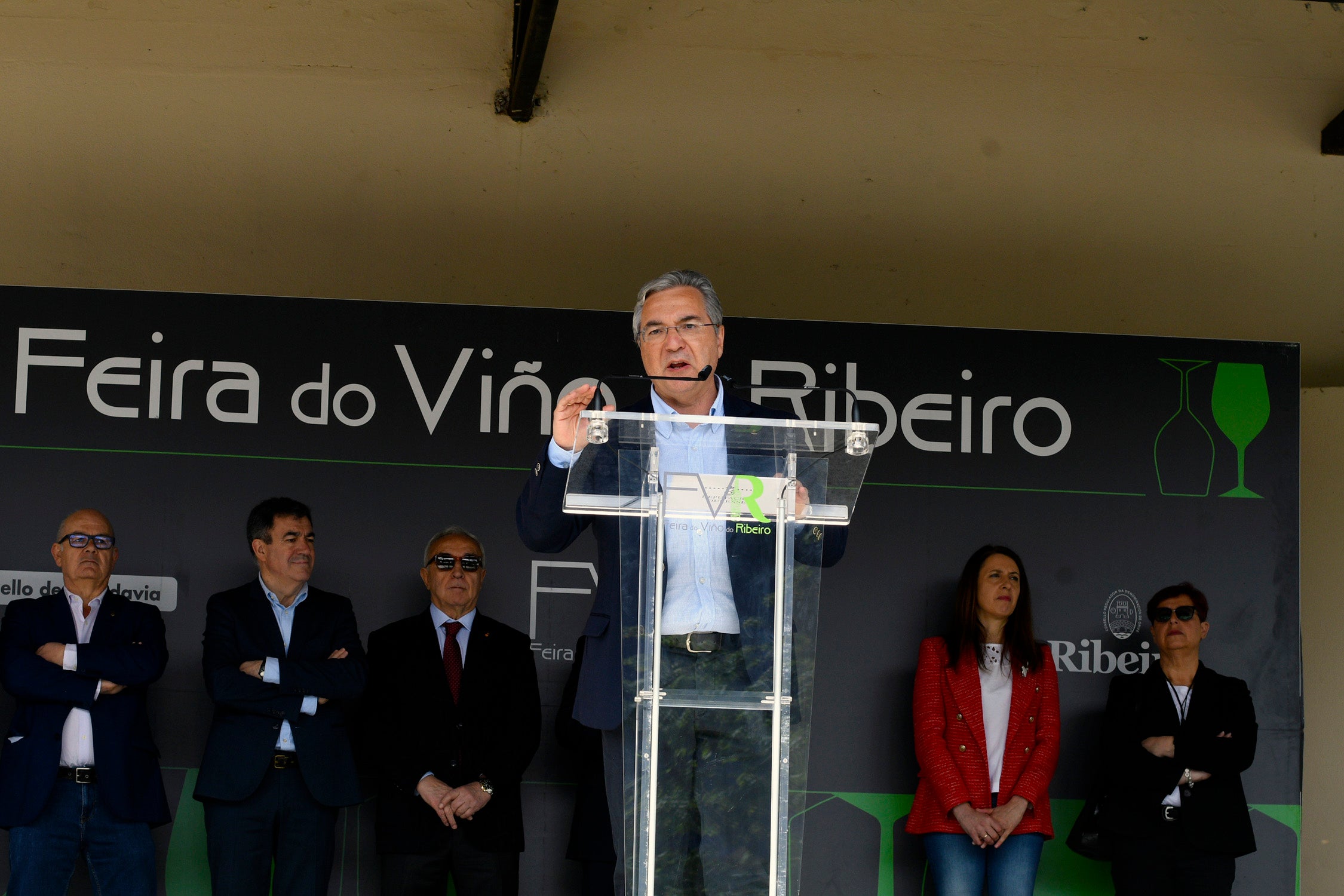 Luis Menor enxalza o viño do Ribeiro como “un dos grandes emblemas de Ourense" Luis Menor enxalza o viño do Ribeiro como “un dos grandes emblemas de Ourense"
