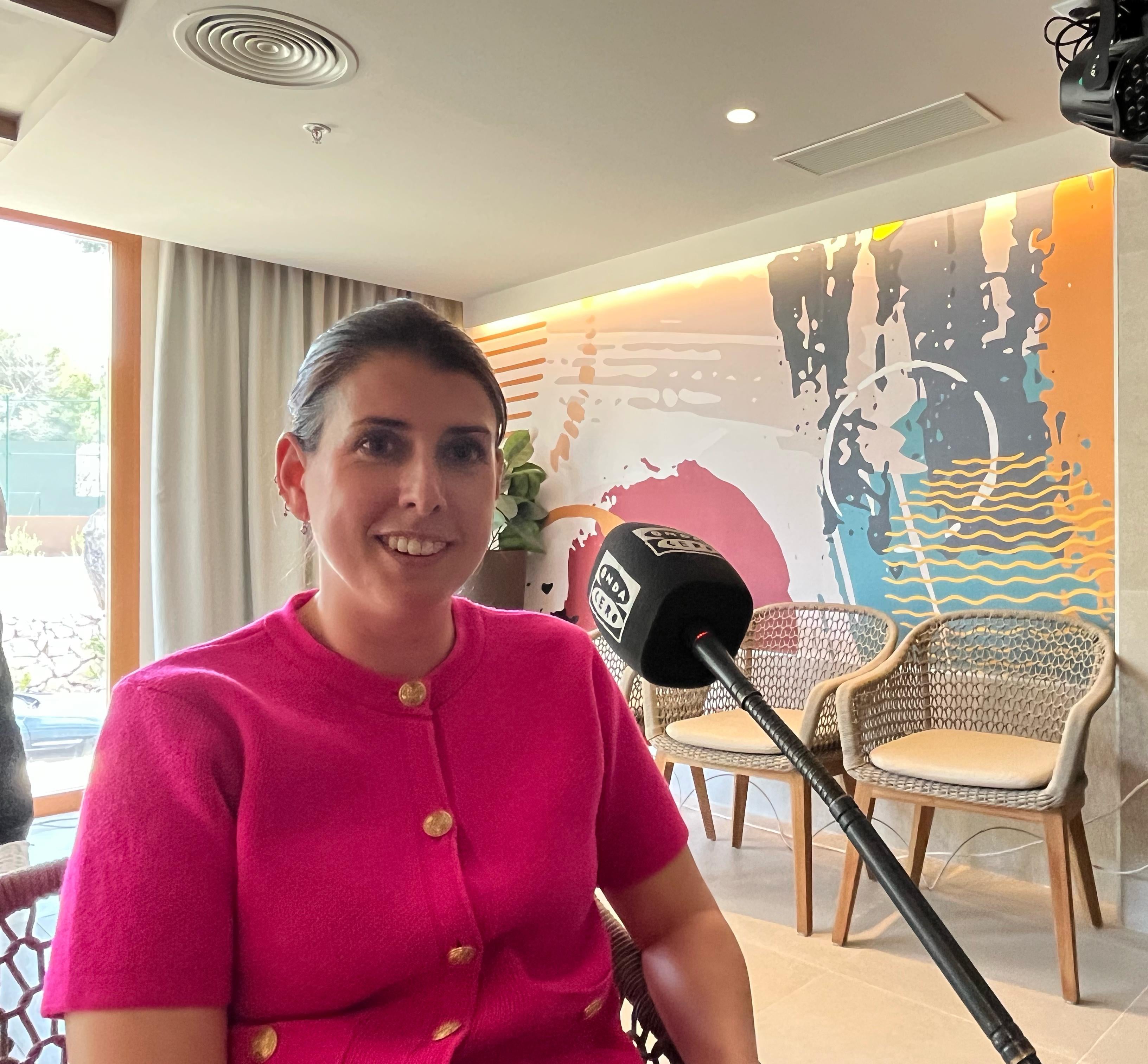 Silvia Castro: “Entre el 40 y el 50 % de nuestros clientes repiten tanto que hemos visto crecer a sus hijos” Silvia Castro: “Entre el 40 y el 50 % de nuestros clientes repiten tanto que hemos visto crecer a sus hijos”