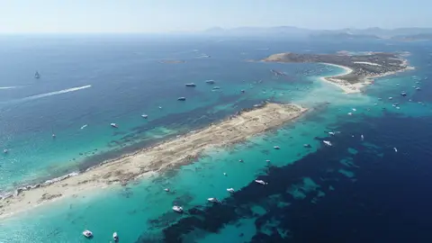 Formentera tiene playas paradisíacas de aguas turquesas Formentera tiene playas paradisíacas de aguas turquesas