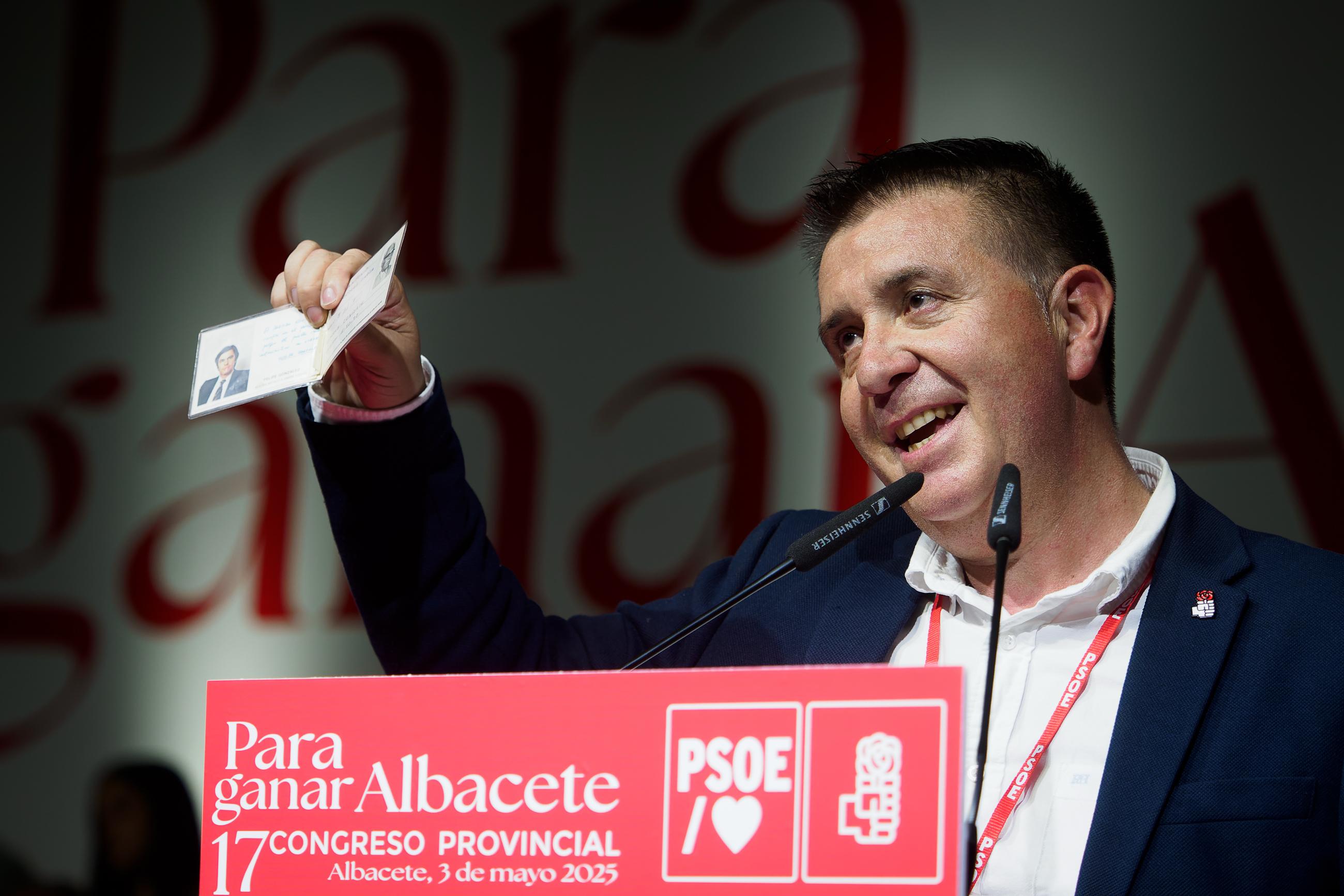 Santiago Cabañero, reelegido por tercera vez como secretario provincial del PSOE Santiago Cabañero, reelegido por tercera vez como secretario provincial del PSOE