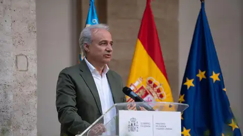 El alcalde de Utiel durante una comparecencia. El alcalde de Utiel durante una comparecencia.