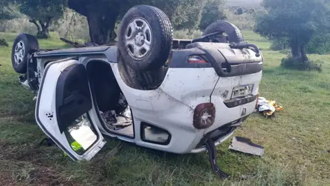 Cuatro fallecidos en un accidente de tráfico este pasado viernes cerca de Plasencia Cuatro fallecidos en un accidente de tráfico este pasado viernes cerca de Plasencia