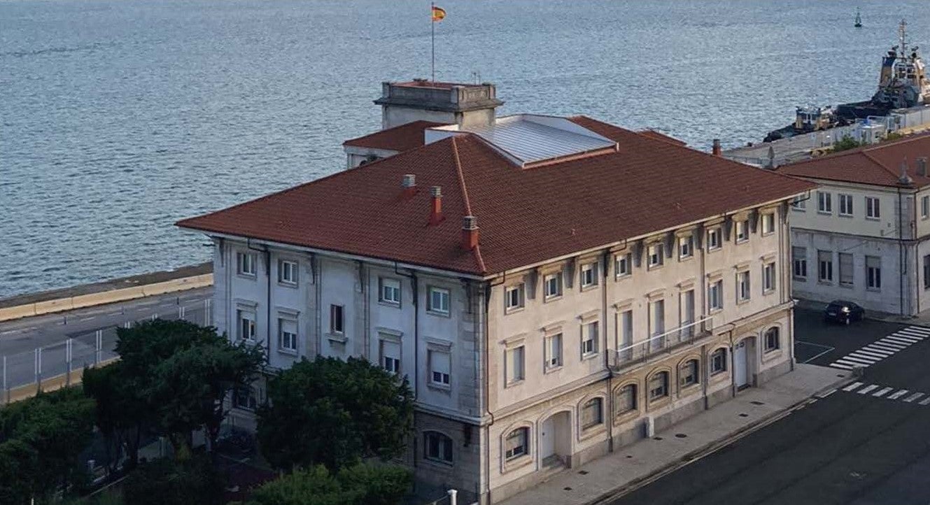La Comandancia Naval de Santander celebra la Jornada histórica de la Armada con puertas abiertas y arriado de la bandera La Comandancia Naval de Santander celebra la Jornada histórica de la Armada con puertas abiertas y arriado de la bandera