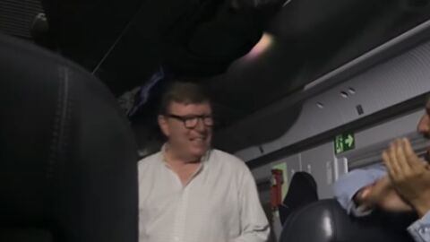 C&eacute;sar Cadaval, de 'Los Morancos' ameniza el par&oacute;n del AVE