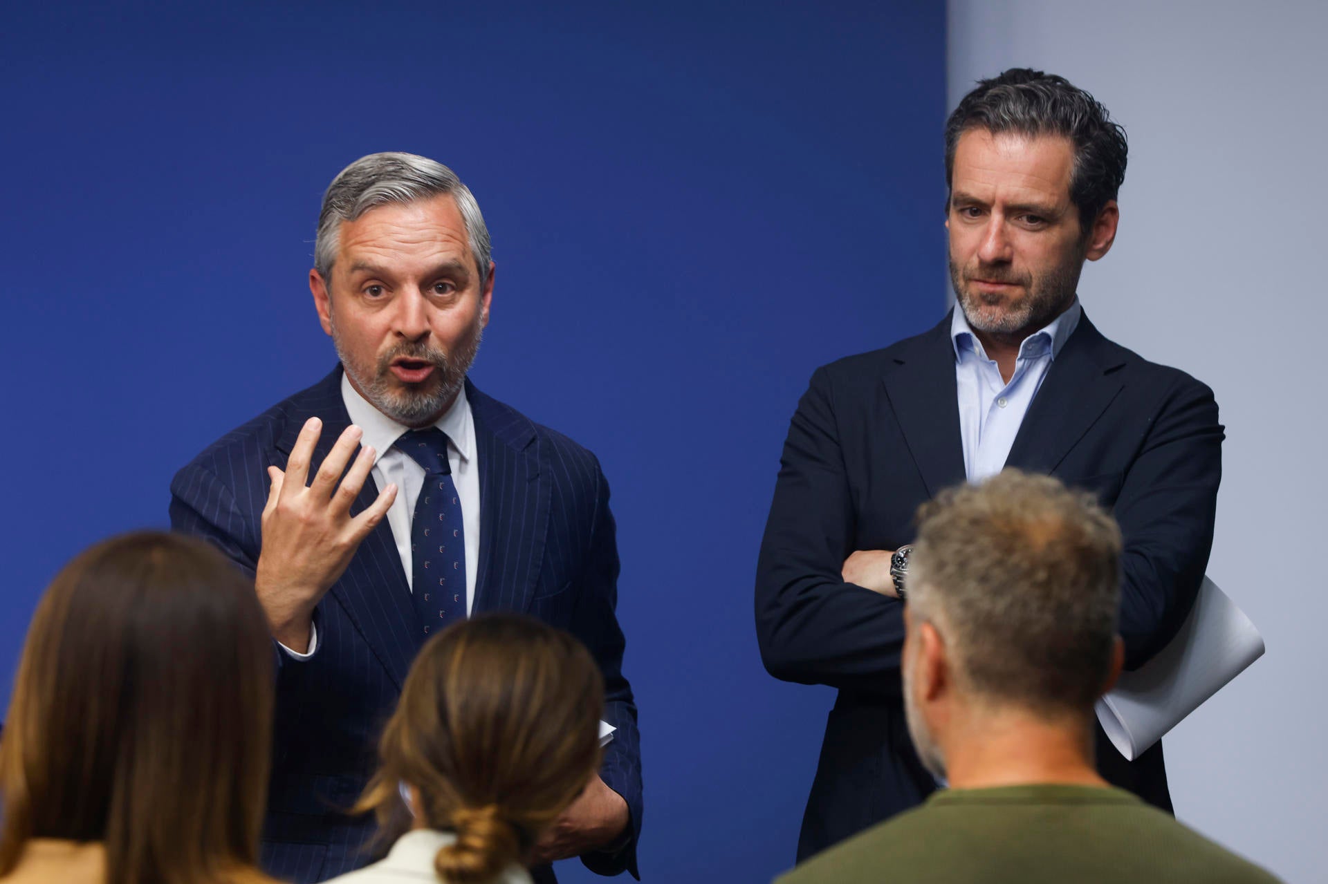 El PP exige explicaciones por el caos ferroviario y el Gobierno se agarra a la teoría del sabotaje El PP exige explicaciones por el caos ferroviario y el Gobierno se agarra a la teoría del sabotaje