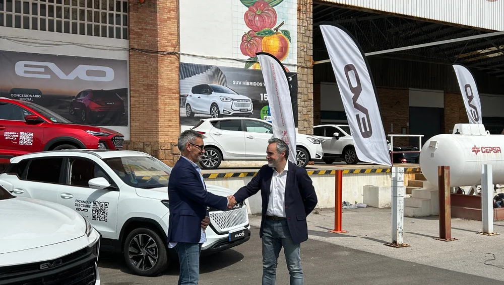 Comauto y la Cooperativa de Vila-real se unen para impulsar una movilidad accesible y sostenible Comauto y la Cooperativa de Vila-real se unen para impulsar una movilidad accesible y sostenible