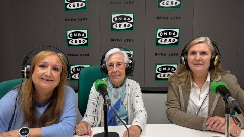 Ana Babiloni con Pepa Balfag&oacute; y Carmen Querol, en Onda Cero. 