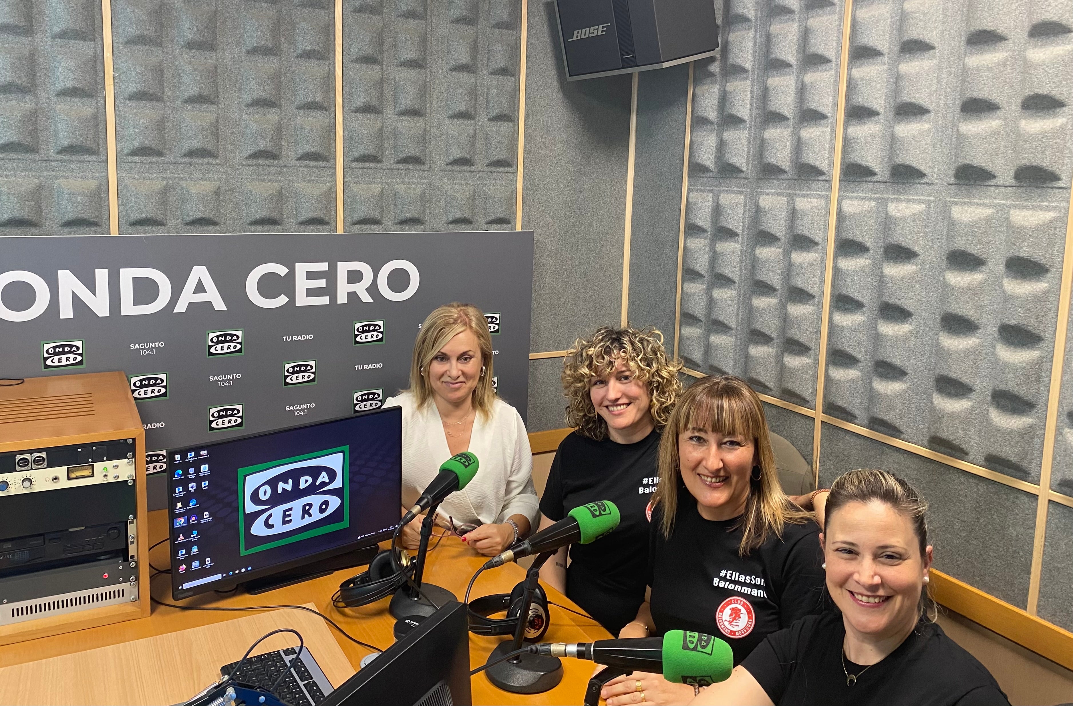 Ex jugadoras de balonmano de Sagunto conforman la candidatura a la directiva del CB Morvedre `#EllasSonBalonamno´ Ex jugadoras de balonmano de Sagunto conforman la candidatura a la directiva del CB Morvedre `#EllasSonBalonamno´