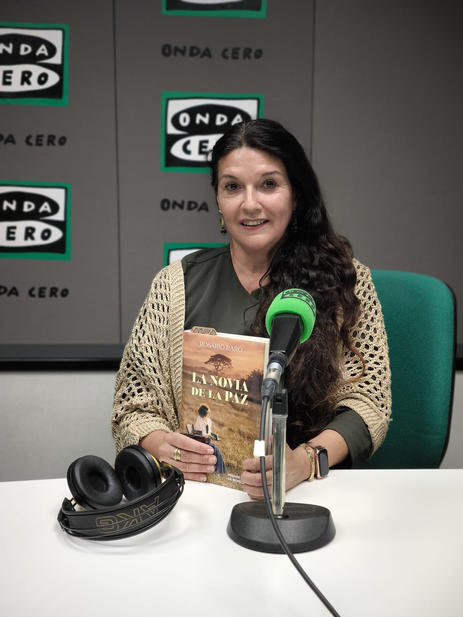 Rosario Raro presenta 'La novia de la paz': "Conocí la historia de Emily por una correspondencia de Gandhi" Rosario Raro presenta 'La novia de la paz': "Conocí la historia de Emily por una correspondencia de Gandhi"