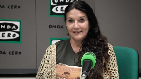 Rosario Raro presenta "La Novia de la Paz" en 'M&aacute;s de Uno'