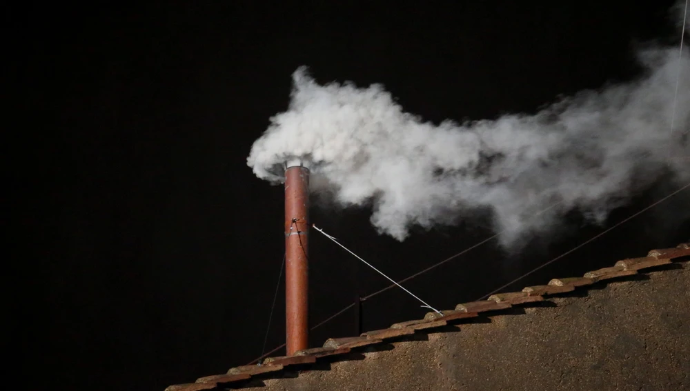 White Smoking at Systain Chapper el 13 de marzo de 2013 White Smoking at Systain Chapper el 13 de marzo de 2013