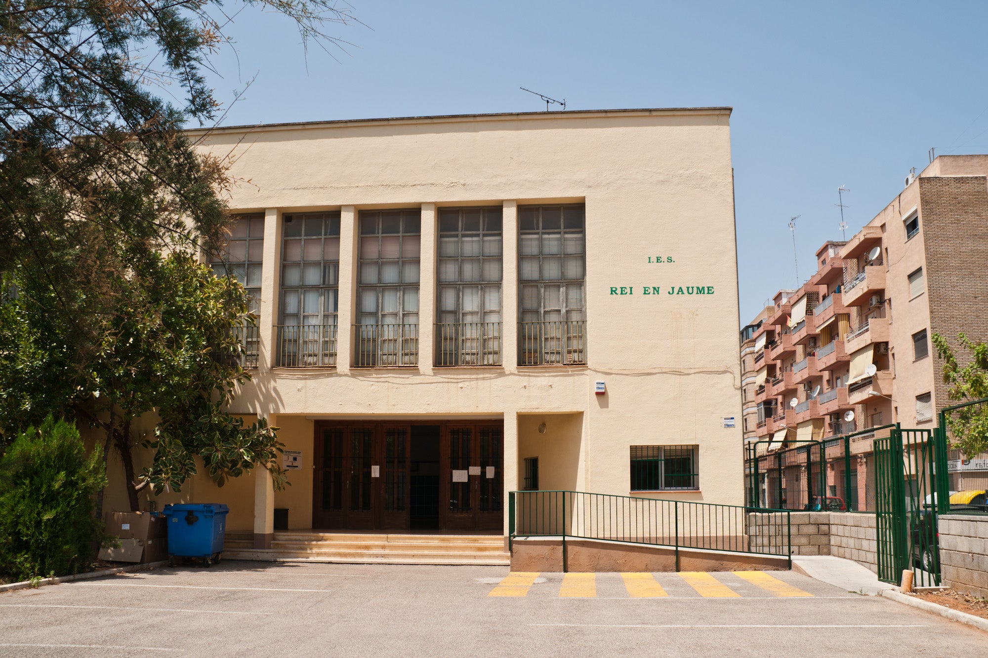 Paralizadas las obras del nuevo instituto Rey Don Jaime de Alzira Paralizadas las obras del nuevo instituto Rey Don Jaime de Alzira
