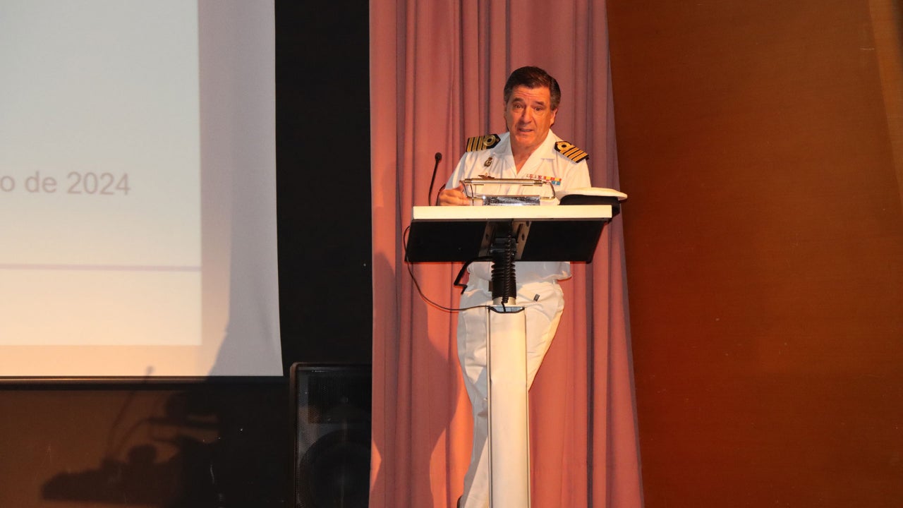 El capitán de navío y especialista en Estudios Estratégicos, Abel Romero, analiza en Benidorm 'Las tensiones geopolíticas en el Indo-Pacífico' El capitán de navío y especialista en Estudios Estratégicos, Abel Romero, analiza en Benidorm 'Las tensiones geopolíticas en el Indo-Pacífico'