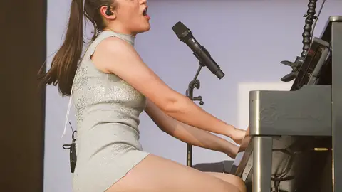 Amaia 1 WARM UP 2025