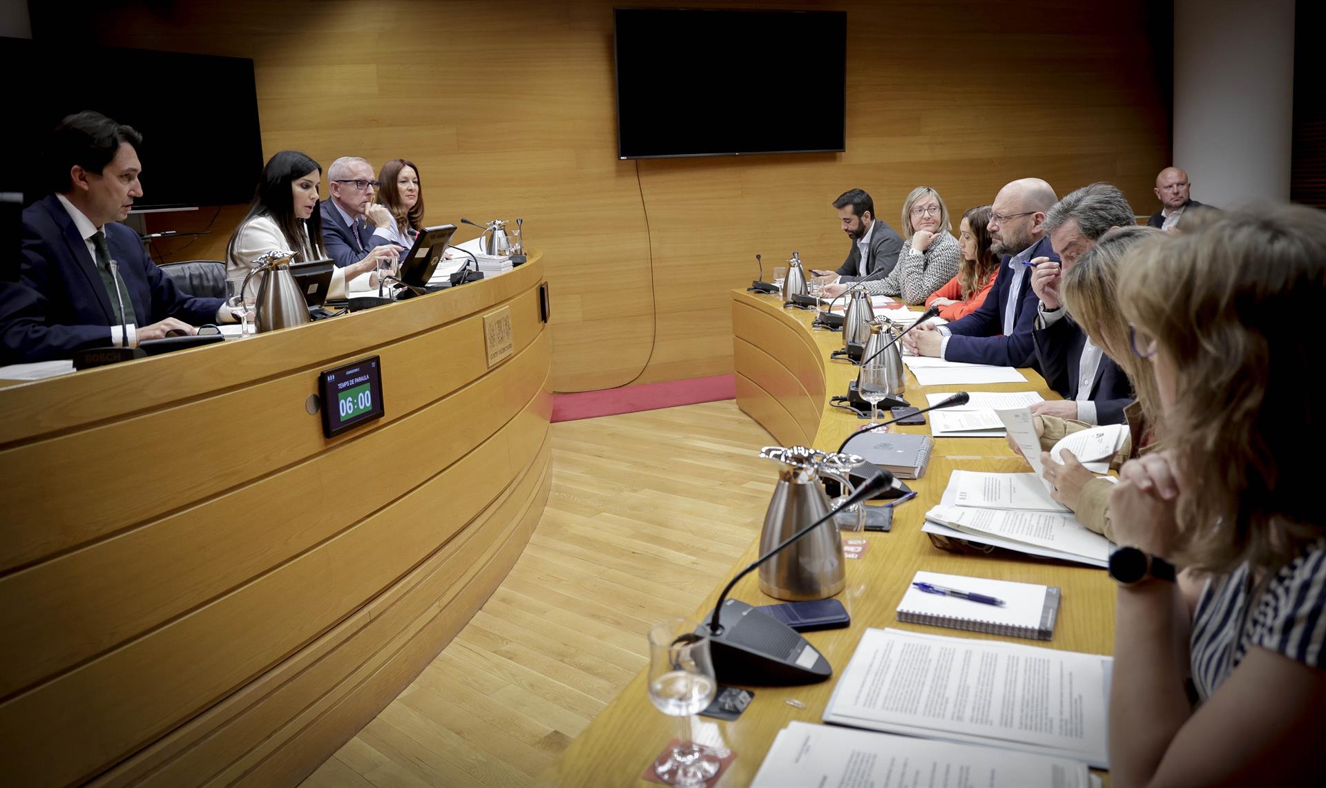 PP y Vox aprueban su plan para la comisión de la DANA en Les Corts sin fechas de comparecencias PP y Vox aprueban su plan para la comisión de la DANA en Les Corts sin fechas de comparecencias