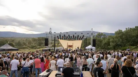 Arte, música y naturaleza se darán cita el 24 de mayo en el Pimentón Fest de Jarandilla de la Vera Arte, música y naturaleza se darán cita el 24 de mayo en el Pimentón Fest de Jarandilla de la Vera