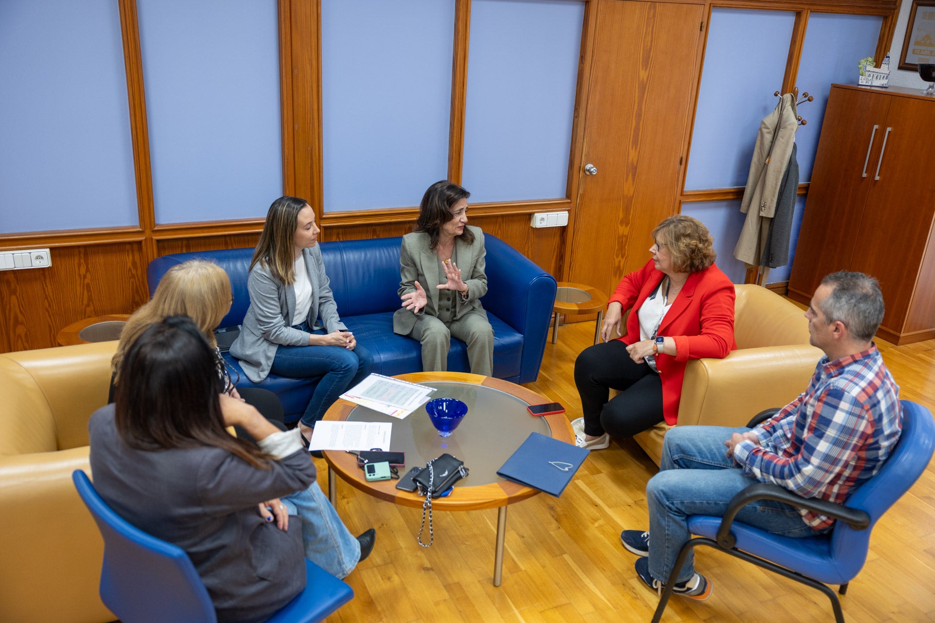 La directora general de Familia, Infancia y Adolescencia, Angélica Such, anuncia en l’Alfàs una modificación de las condiciones para el acogimiento de menores La directora general de Familia, Infancia y Adolescencia, Angélica Such, anuncia en l’Alfàs una modificación de las condiciones para el acogimiento de menores