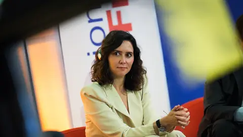 Ayuso respalda la energía nuclear y acusa a Sánchez de dejarse llevar por el sectarismo Ayuso respalda la energía nuclear y acusa a Sánchez de dejarse llevar por el sectarismo