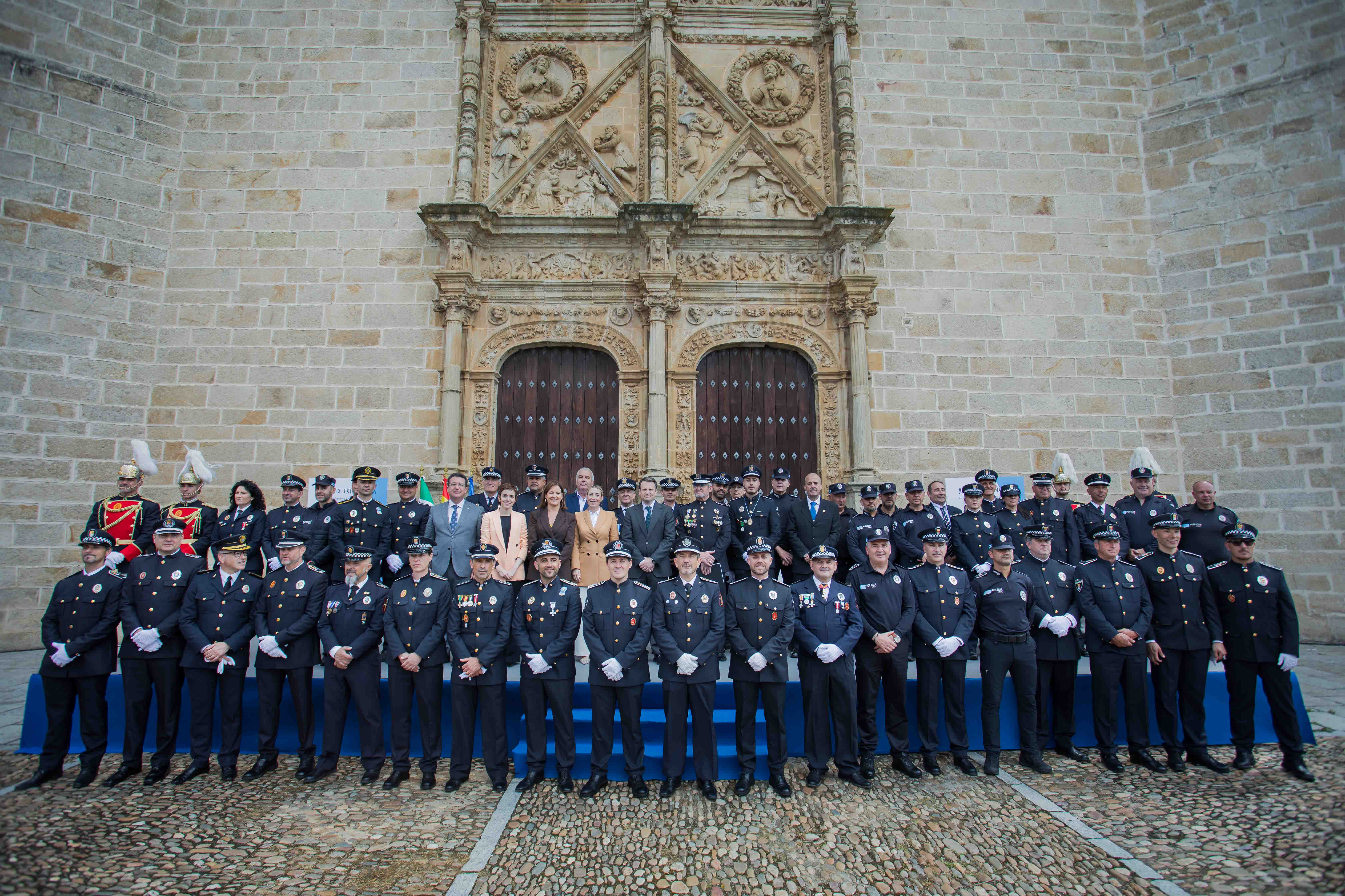 Guardiola subraya que el trabajo de la Policía Local es "imprescindible" en Extremadura Guardiola subraya que el trabajo de la Policía Local es "imprescindible" en Extremadura
