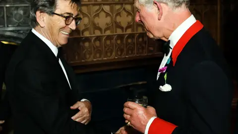 Porcelanosa recibe el título de proveedor oficial de la casa del rey de Inglaterra Porcelanosa recibe el título de proveedor oficial de la casa del rey de Inglaterra