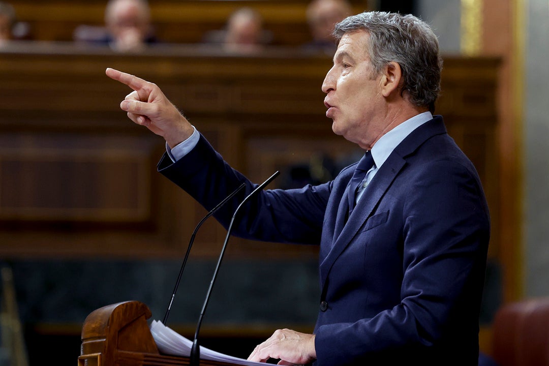 Feijóo exige dimisiones y critica el tono triunfalista de Sánchez: "Enhorabuena por el gran apagón, qué vergüenza" Feijóo exige dimisiones y critica el tono triunfalista de Sánchez: "Enhorabuena por el gran apagón, qué vergüenza"
