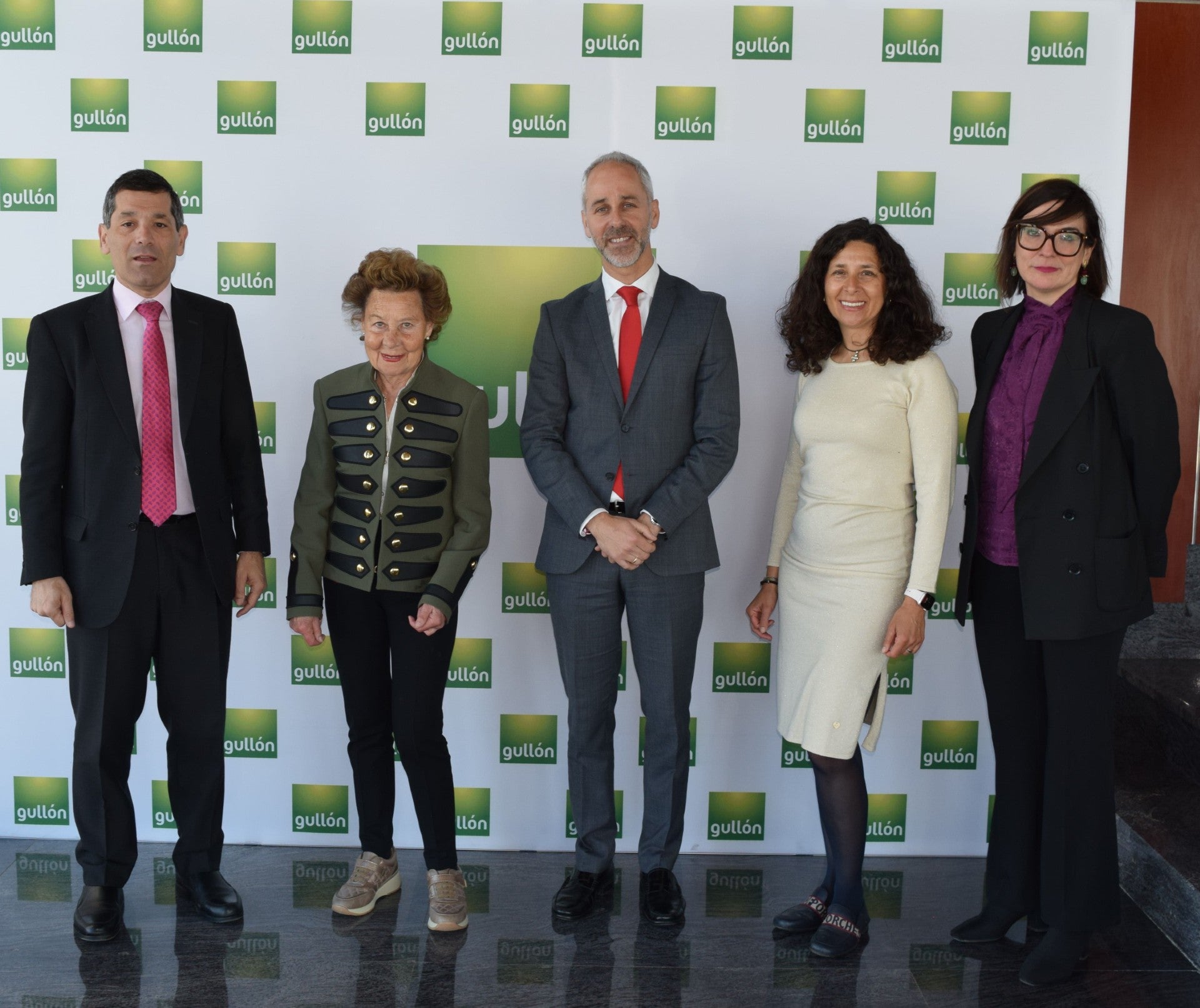 Galletas Gullón y el Gobierno de Cantabria establecen un nuevo acuerdo para impulsar la Formación Profesional Galletas Gullón y el Gobierno de Cantabria establecen un nuevo acuerdo para impulsar la Formación Profesional