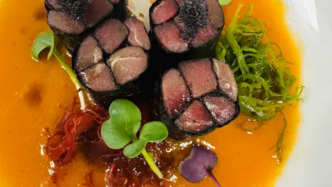 RECETA: MAKIS DE ATÚN ROJO HASPAC TUNA CON DEMIGLACE DE VENTRESCA. RECETA: MAKIS DE ATÚN ROJO HASPAC TUNA CON DEMIGLACE DE VENTRESCA.