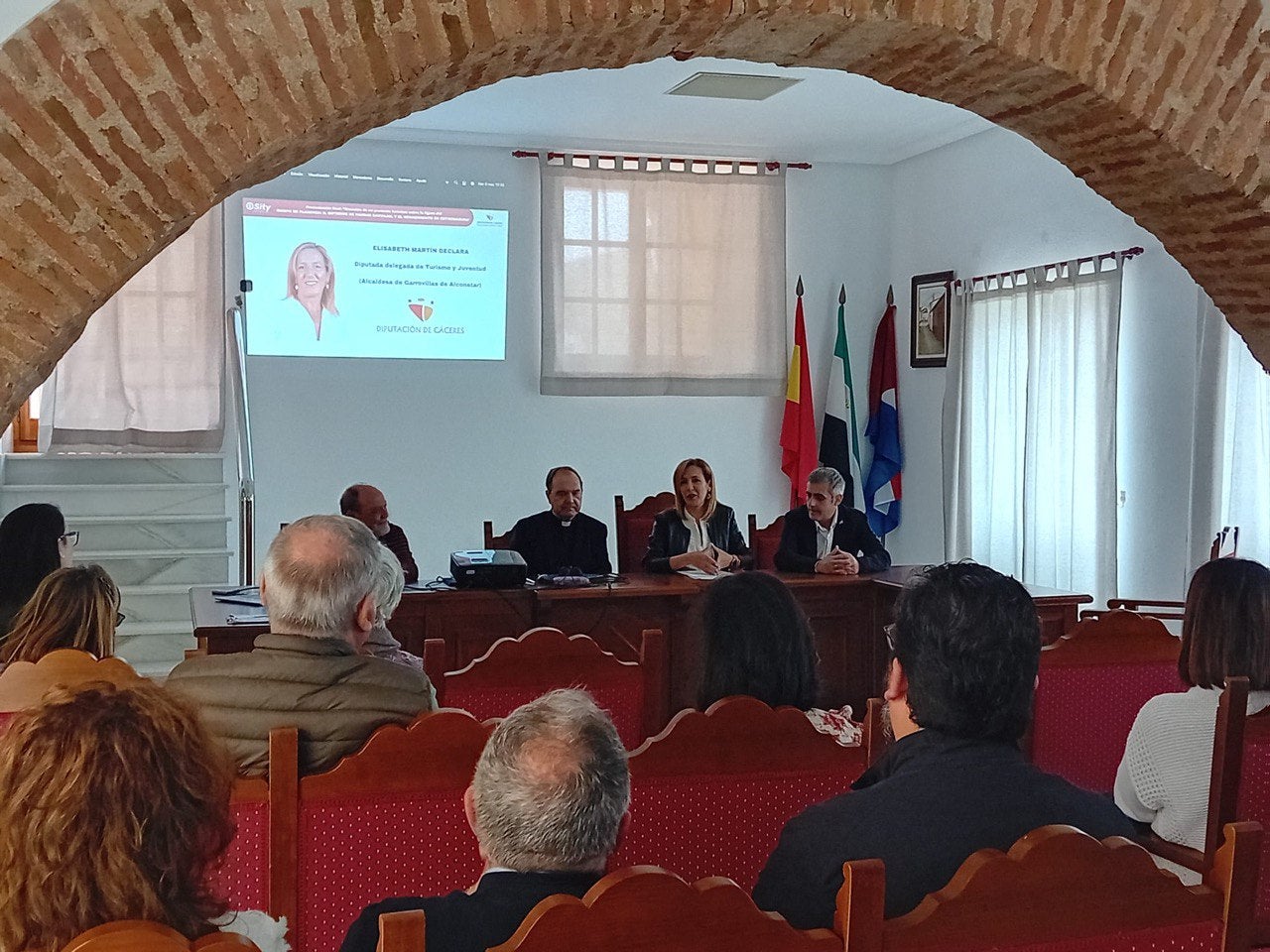 Plasencia-Guareña, vía principal del producto turístico 'Ruta obispo de Vargas Carvajal' Plasencia-Guareña, vía principal del producto turístico 'Ruta obispo de Vargas Carvajal'