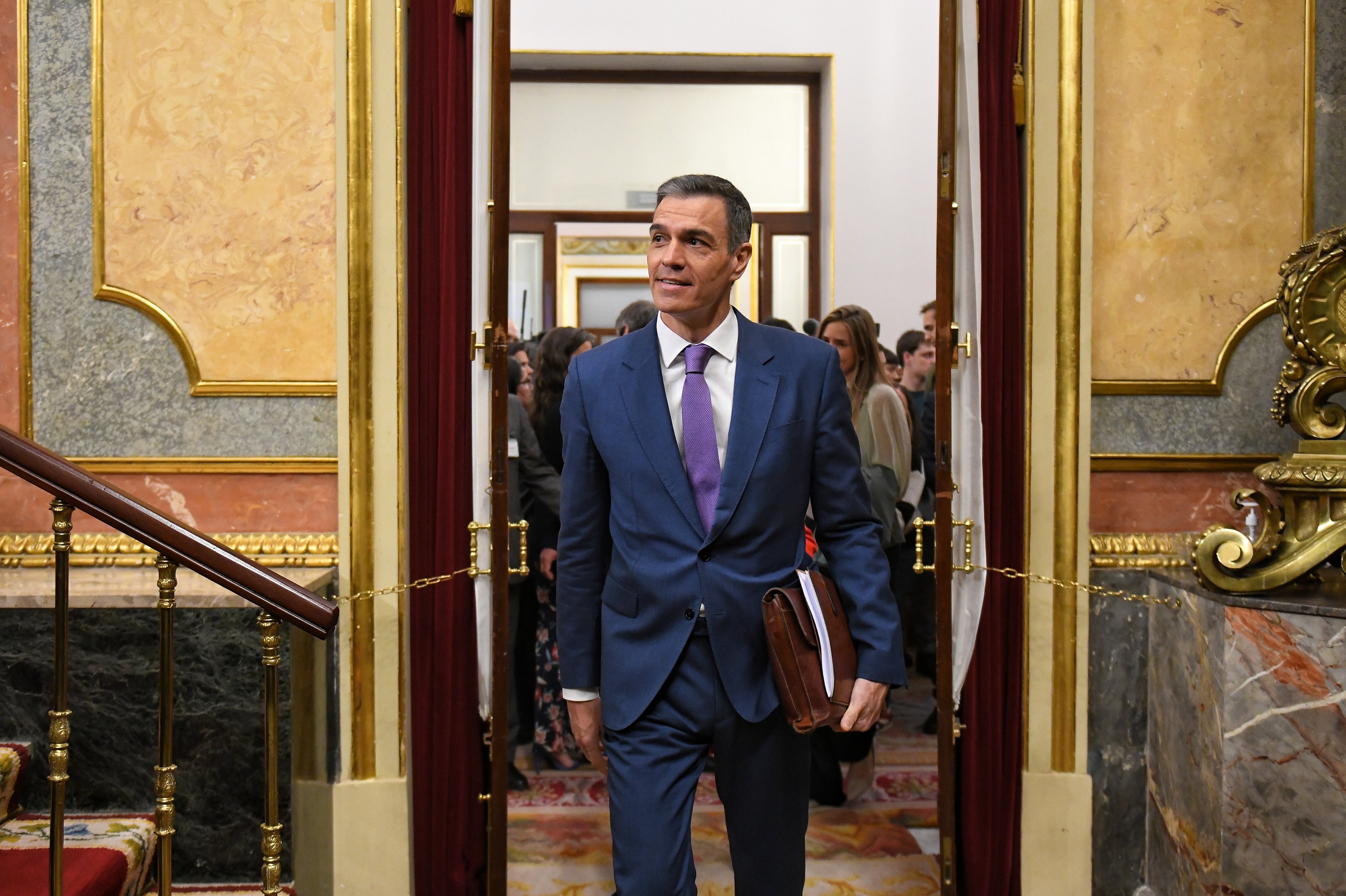 Tertulia: El inicio del Cónclave y la comparecencia de Sánchez Tertulia: El inicio del Cónclave y la comparecencia de Sánchez