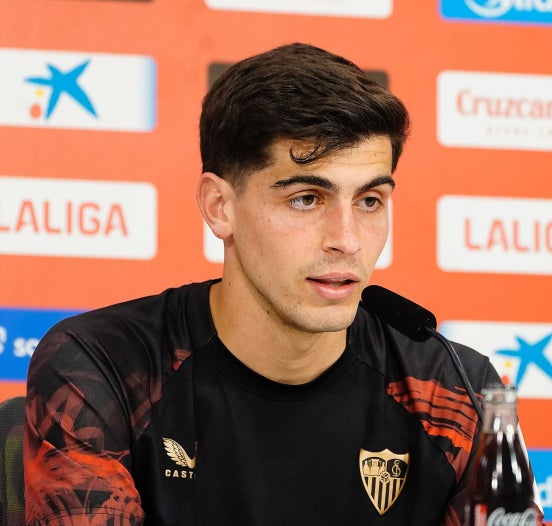 Juanlu: "Me he criado en un Sevilla campeón y vernos así, duele" Juanlu: "Me he criado en un Sevilla campeón y vernos así, duele"