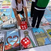 Benidorm tunea el juego de la Oca con el de “la Gaviota” para dar a conocer su historia a los niños con ilustraciones de Malagón Benidorm tunea el juego de la Oca con el de “la Gaviota” para dar a conocer su historia a los niños con ilustraciones de Malagón