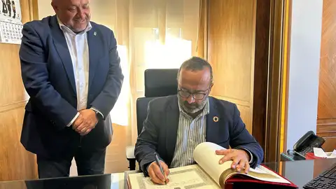 Las diputaciones de Cáceres y León comparten conocimientos técnicos para mejorar su eficiencia Las diputaciones de Cáceres y León comparten conocimientos técnicos para mejorar su eficiencia