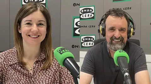 Marisa Mingot y Albert Alcaraz en los estudios de Onda Cero marina Baixa Marisa Mingot y Albert Alcaraz en los estudios de Onda Cero marina Baixa
