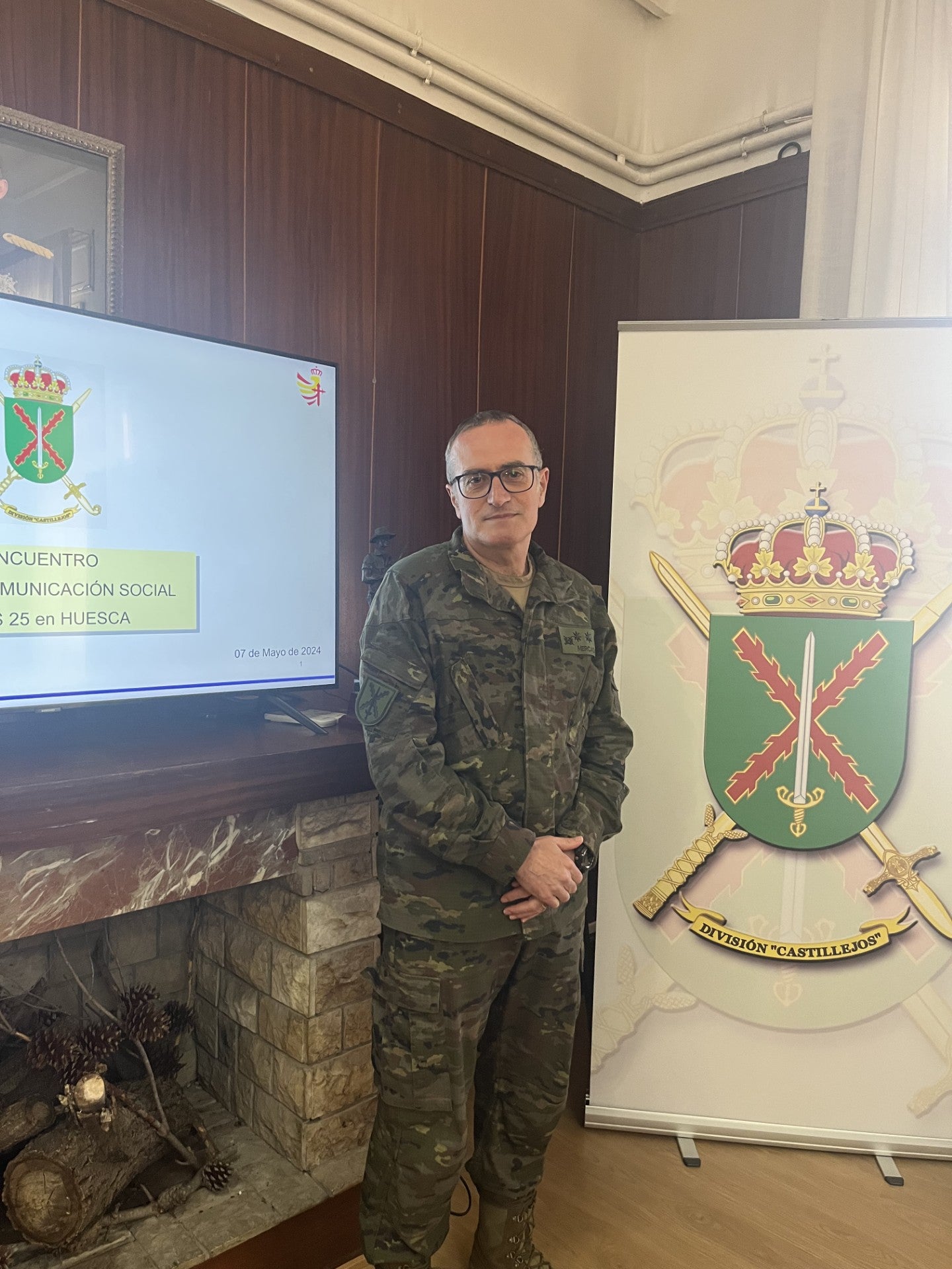 Encuentro de bandas y jornada de puertas abiertas para acercar las fuerzas armadas a los oscenses Encuentro de bandas y jornada de puertas abiertas para acercar las fuerzas armadas a los oscenses