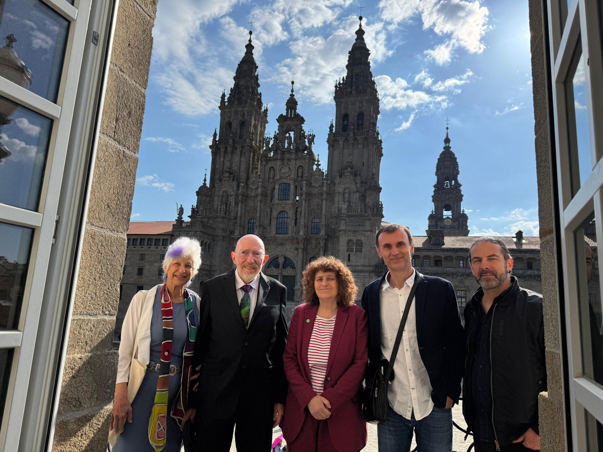 Santiago recibe a Kip Stephen Thoren, Premio Nobel de Física 2017 en el marco del programa Conciencia Santiago recibe a Kip Stephen Thoren, Premio Nobel de Física 2017 en el marco del programa Conciencia
