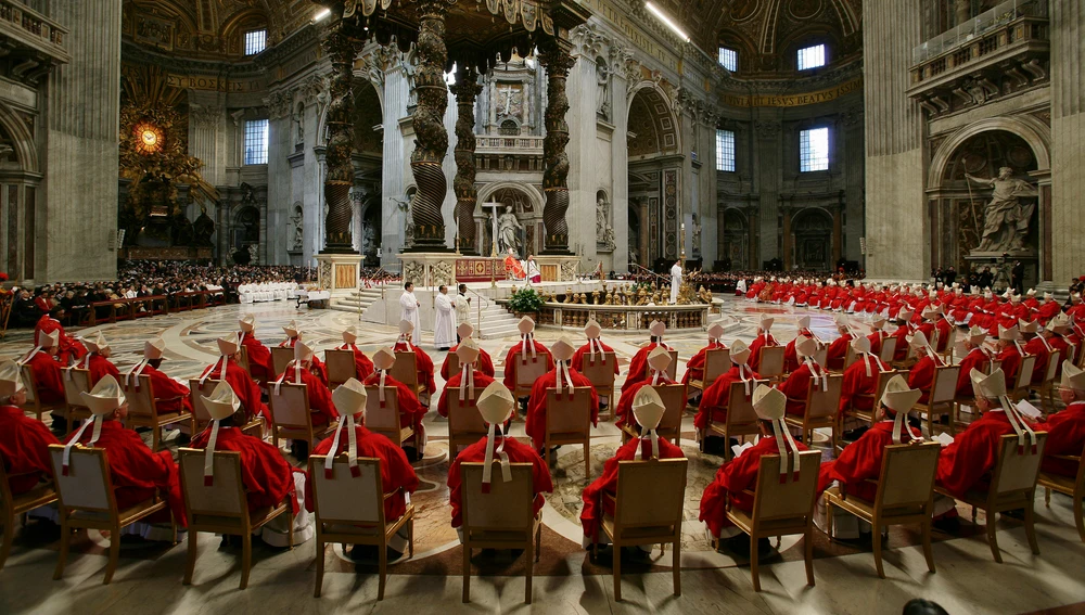 Misa Pro Eligendo 2005 Misa Pro Eligendo 2005