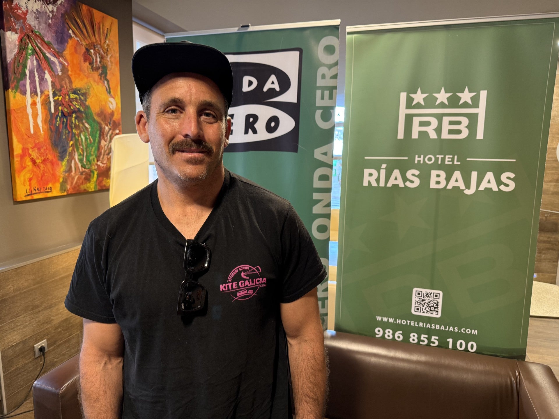 El kitefoil despierta pasiones en las aguas de Galicia El kitefoil despierta pasiones en las aguas de Galicia