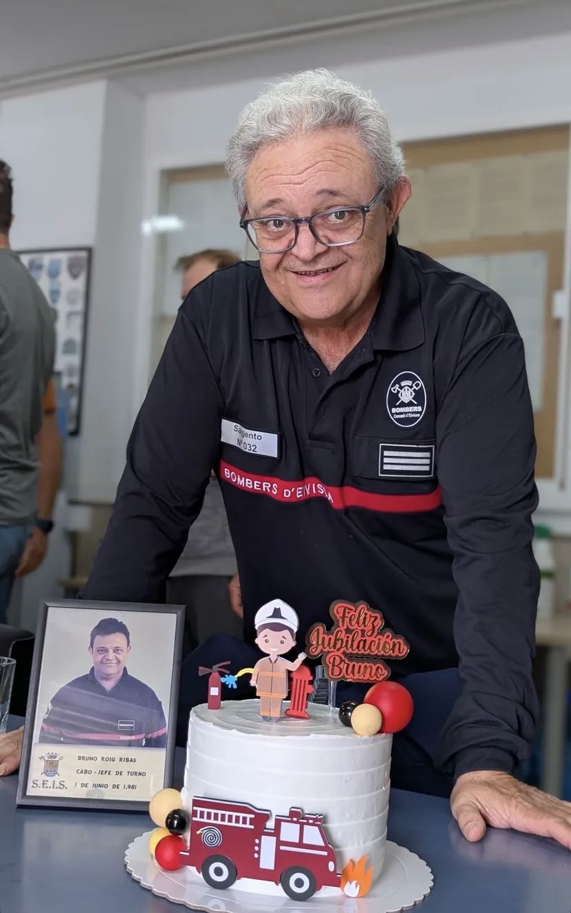 Bruno Roig: “Cierro una etapa como bombero que ha sido mi vida entera” Bruno Roig: “Cierro una etapa como bombero que ha sido mi vida entera”